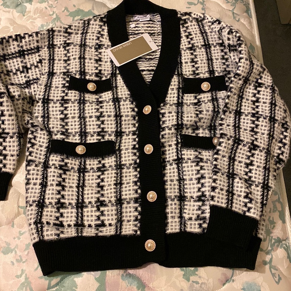 Urban Revivo Sweater